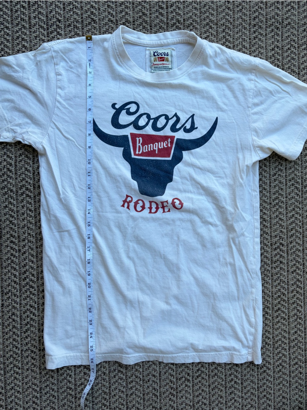 Coors Banquet Rodeo Cream and Navy Graphic T-Shirt - Picture 7 of 7